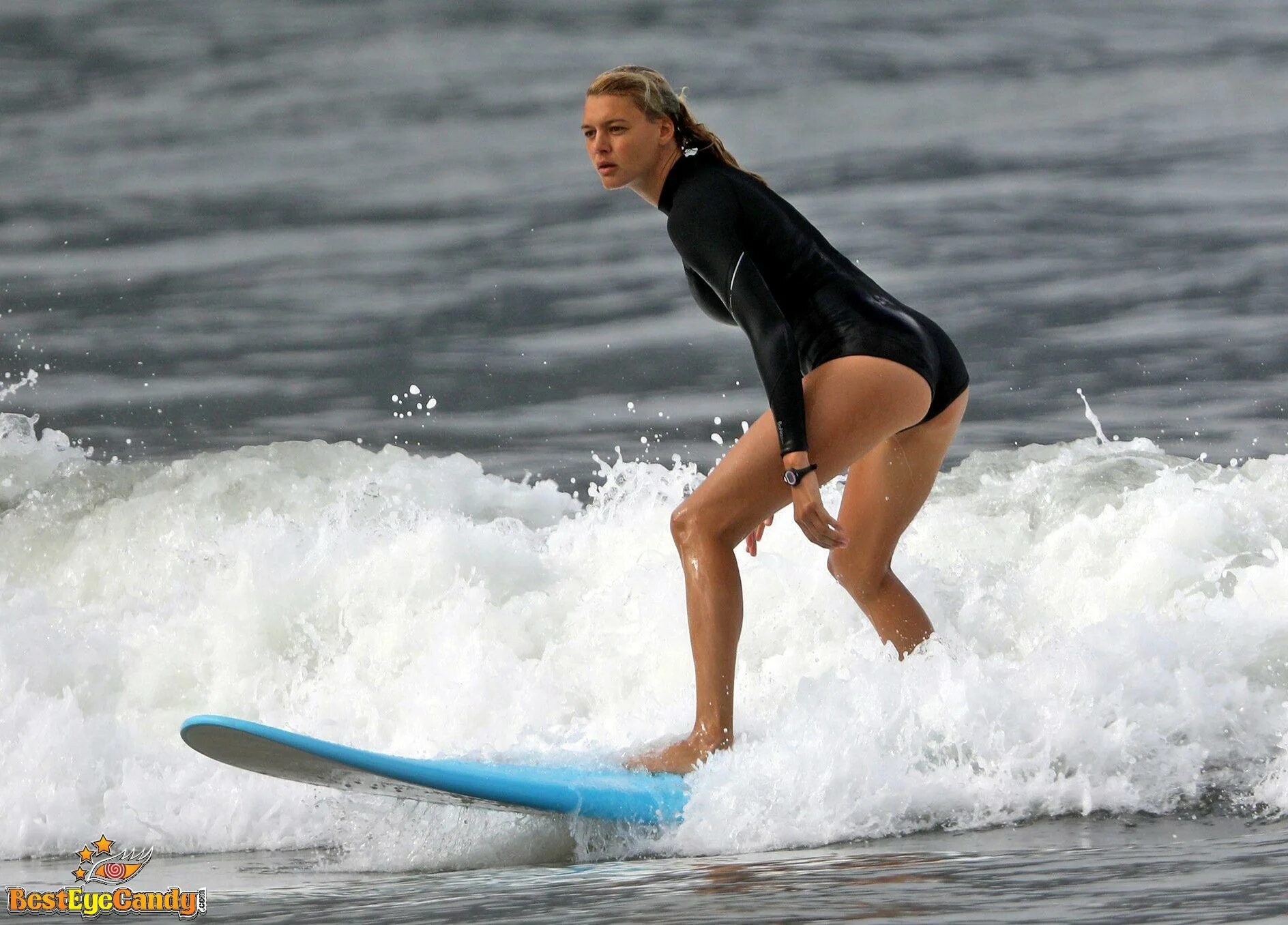 Kelly Rohrbach underwear in Yamoussoukro