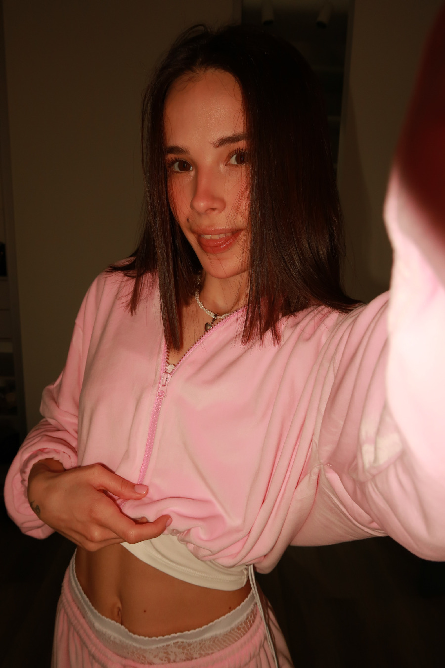 Tina brings the glow — live moments in Yamoussoukro