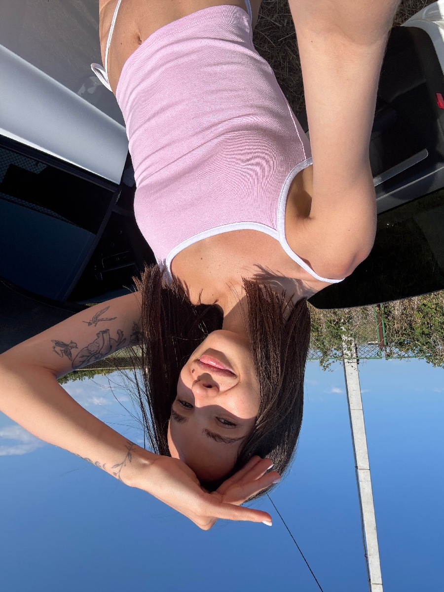 Sexy model Tina in Yamoussoukro